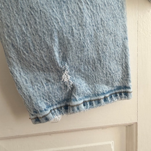 Abercrombie 90’s Straight Ultra High Rise Jeans - Picture 7 of 8